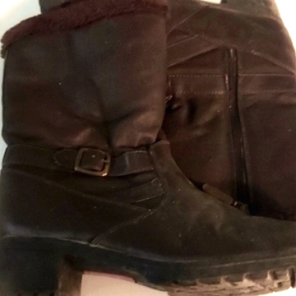 Winter Boots Size 8M - Picture 1 of 7